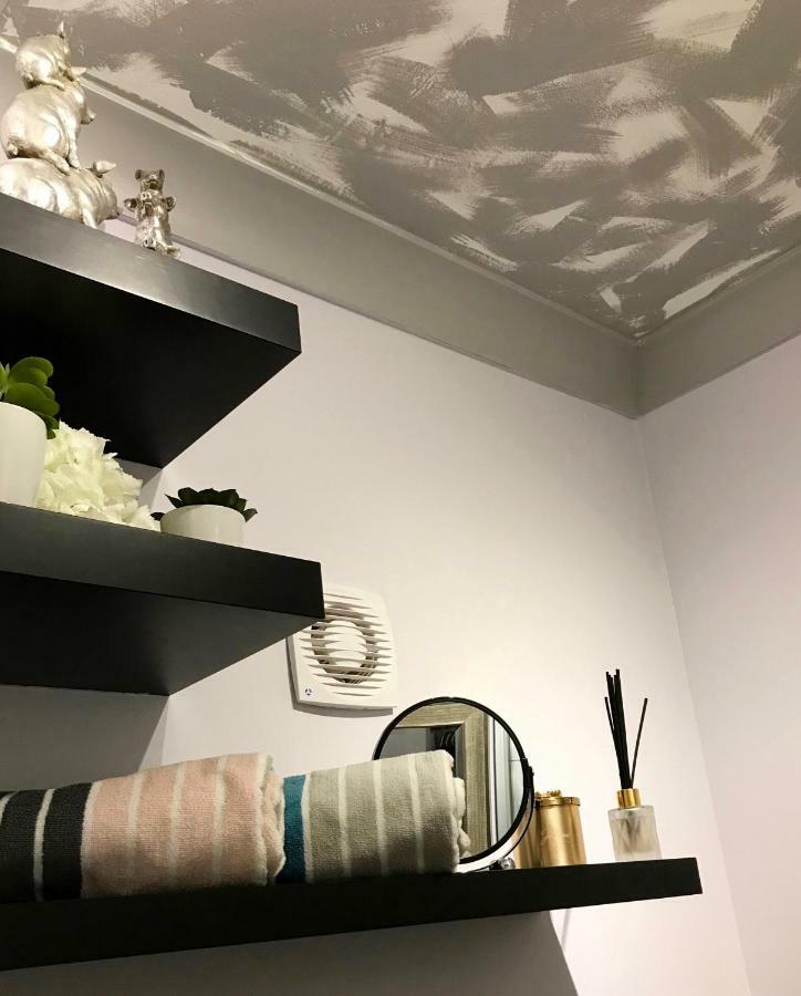 Modern Boutique Studio Apartment 본머스 외부 사진